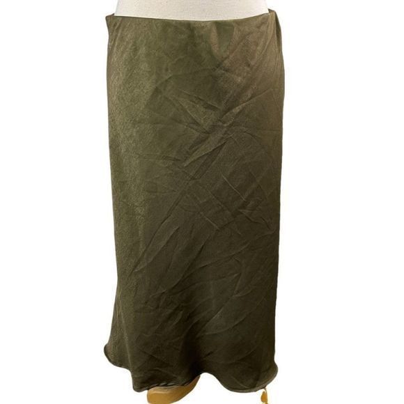 NWOT FORGOTTEN GRACE Olive Green Lined Polyester Skirt (No Size Tag) - Picture 8 of 9